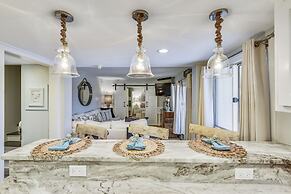 Pinnacle Port by Book That Condo