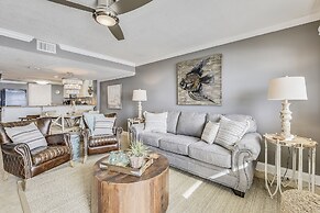 Pinnacle Port by Book That Condo