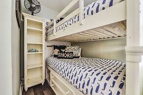 Pinnacle Port by Book That Condo