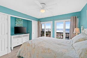 Pinnacle Port by Book That Condo