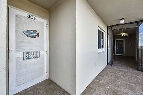 Pinnacle Port by Book That Condo