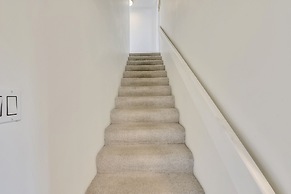 Pinnacle Port by Book That Condo