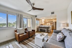 Pinnacle Port by Book That Condo