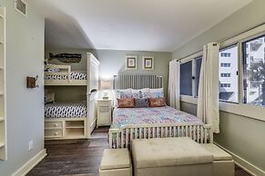 Pinnacle Port by Book That Condo