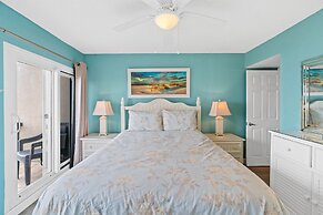 Pinnacle Port by Book That Condo