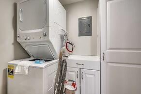 Pinnacle Port by Book That Condo