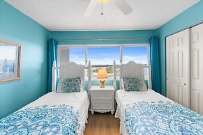 Pinnacle Port by Book That Condo