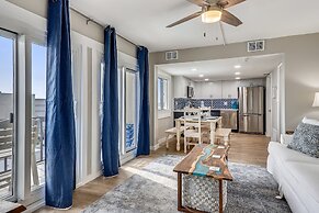 Pinnacle Port by Book That Condo