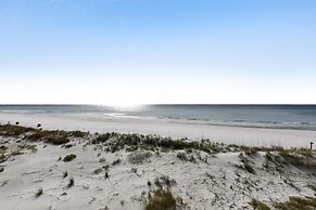 Pinnacle Port by Book That Condo