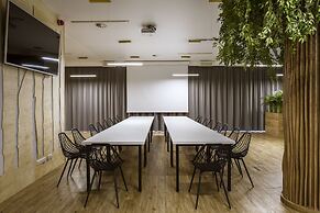Bloom Hotel