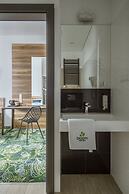 Bloom Hotel