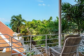 HSH - 3 Bedrooms Front Beach - Bangrak