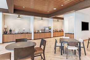 Fairfield Inn & Suites Houston Memorial City Area