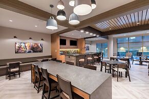 Fairfield Inn & Suites Houston Memorial City Area