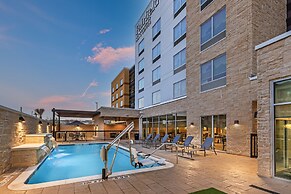 Fairfield Inn & Suites Houston Memorial City Area