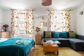 Picktheplace Crawford Place Suites