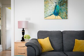 Picktheplace Crawford Place Suites