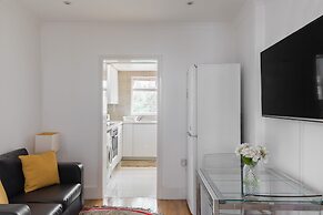 Picktheplace Crawford Place Suites