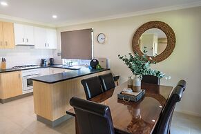 McMillans of Metung Coastal Resort