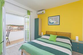 Apartments & Rooms Alagic