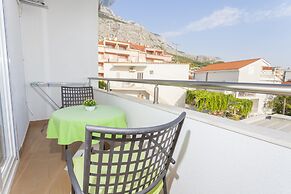 Apartments & Rooms Alagic