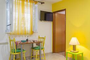 Apartments & Rooms Alagic