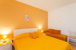 Apartments & Rooms Alagic