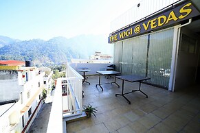 Hotel Vedas Tapovan