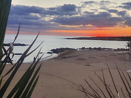 Spacious and Modern 2 bed Apartment in Peyia