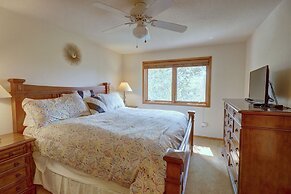 75 Corinthian 3br 3ba Spacious Layout, Private Garage. 3 Bedroom Townh