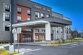 Hampton Inn & Suites North Attleboro