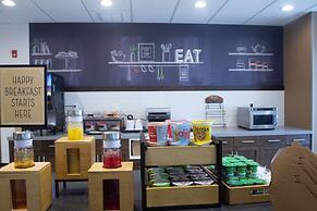 Hampton Inn & Suites North Attleboro