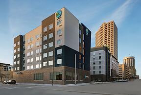 Home2 Suites by Hilton Milwaukee Downtown