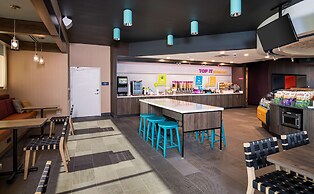 Tru By Hilton Phoenix Glendale Westgate, AZ
