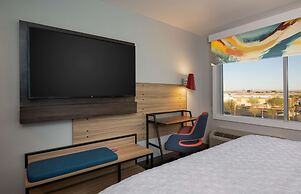 Tru By Hilton Phoenix Glendale Westgate, AZ
