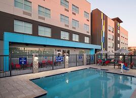 Tru By Hilton Phoenix Glendale Westgate, AZ