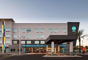 Tru By Hilton Phoenix Glendale Westgate, AZ
