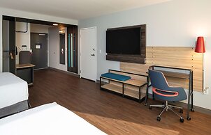 Tru By Hilton Phoenix Glendale Westgate, AZ