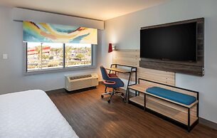 Tru By Hilton Phoenix Glendale Westgate, AZ