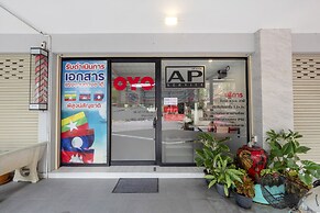 OYO 75323 Tha Burapa Home Bangsean