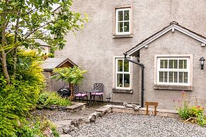 Maggie Puddle Cottage