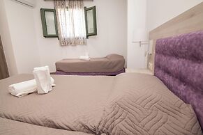 Del Mar Apartments in Stalis