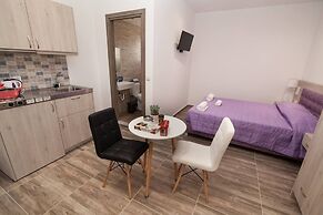 Del Mar Apartments in Stalis