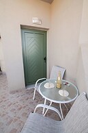 Del Mar Apartments in Stalis