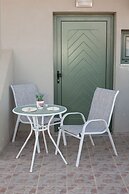 Del Mar Apartments in Stalis