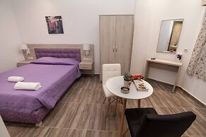 Del Mar Apartments in Stalis