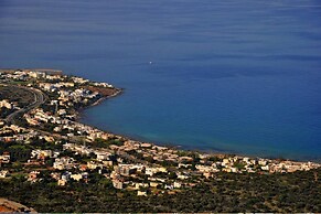 Del Mar Apartments in Stalis