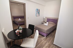 Del Mar Apartments in Stalis