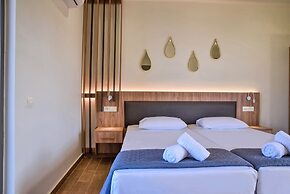 Del Mar Apartments in Stalis