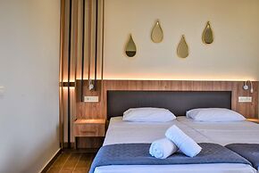 Del Mar Apartments in Stalis